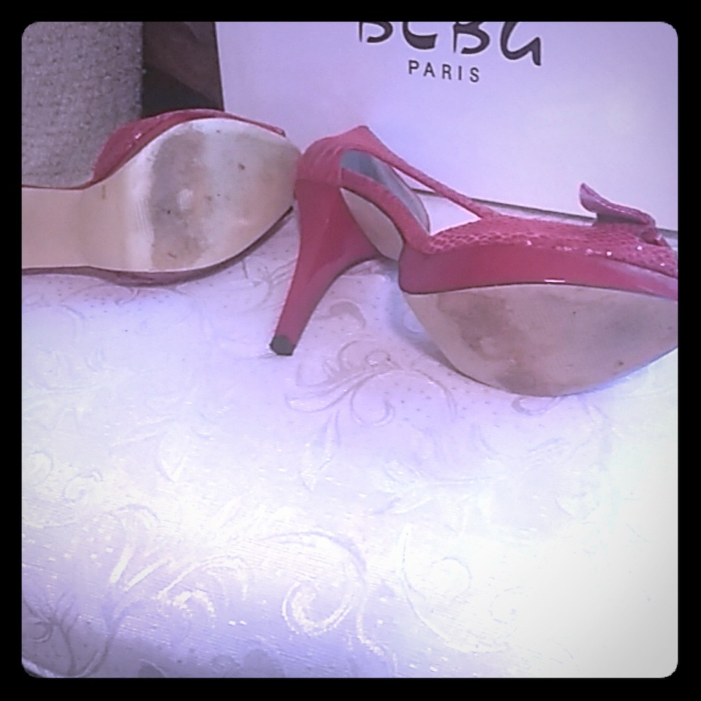 BCBG PARIS 8.5 RED LEATHER SNAKESKIN D'ORSAY HEELS - Picture 4 of 6
